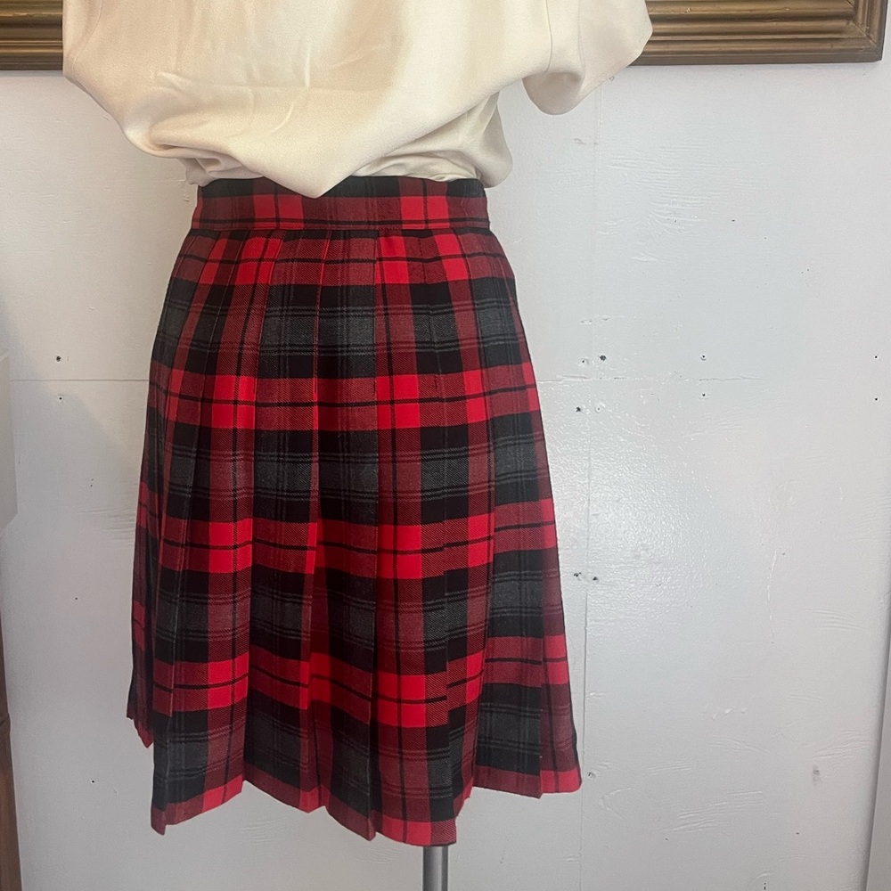 Vintage Red and Black Plaid pleated Skirt - Picture 3 of 8